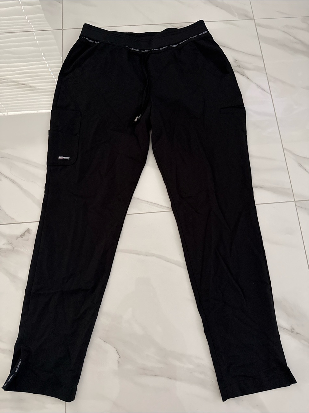 Women’s Black Cargo Jogger Pants - Unbranded